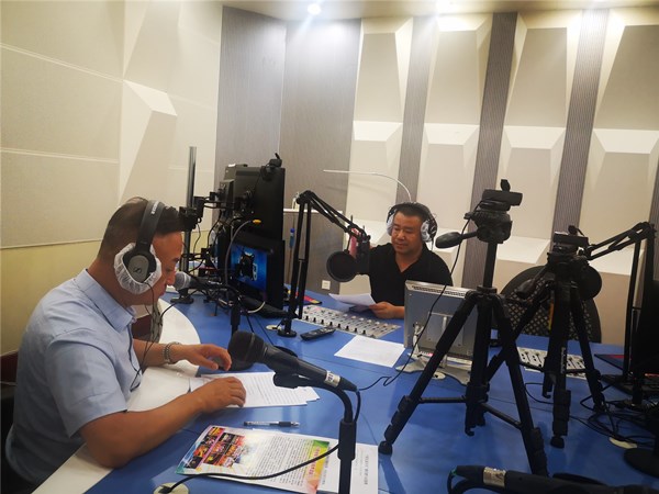 我校应邀做客“宁夏交通广播FM98.4”艺术教育系列访谈节目